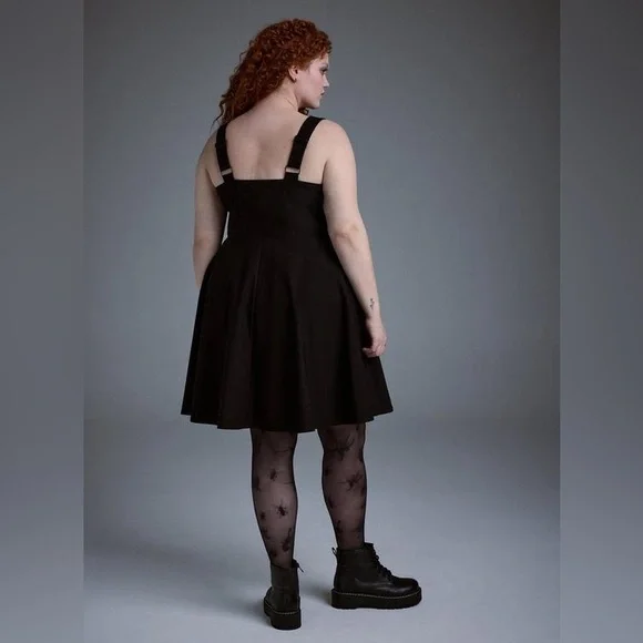Torrid | Nightfall Chain Mini Dress - Picture 4 of 5